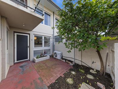 5/56 Money Road, Melville WA 6156