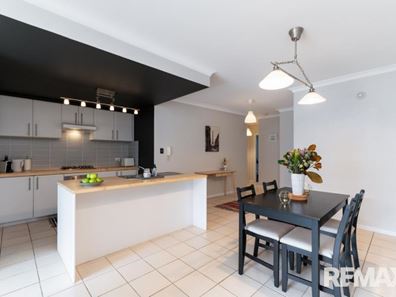 22/5 Eastleigh Loop, Currambine WA 6028