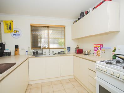 6 Bambra Mews, Stratton WA 6056