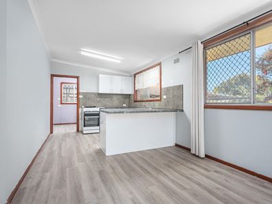 6 Duke Street, Wonthella WA 6530