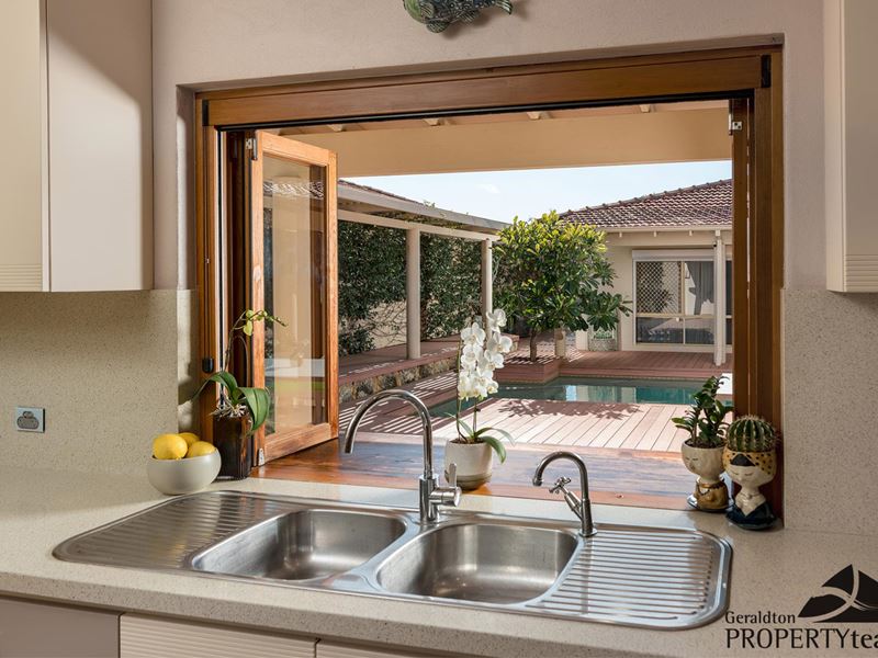 6 Frewer Place, Geraldton WA 6530