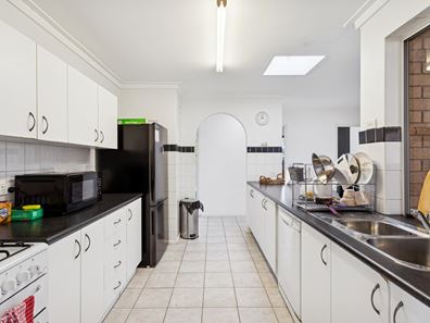 32 Abercairn Way, Parkwood WA 6147