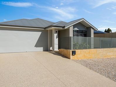 25 Oakover Way, Heathridge WA 6027