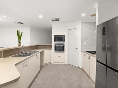81 Chapple Drive, Australind WA 6233