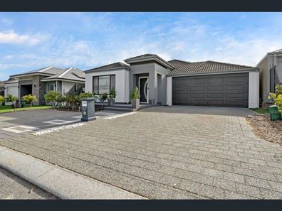 27 Betterton Rd, Caversham WA 6055
