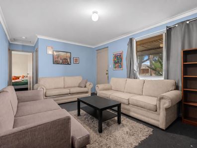 93 Eighth Road, Armadale WA 6112