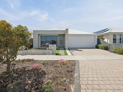 34 Hickman Drive, Piara Waters WA 6112