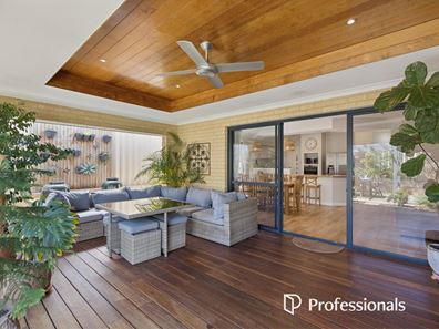 16 Alderton Road, Butler WA 6036