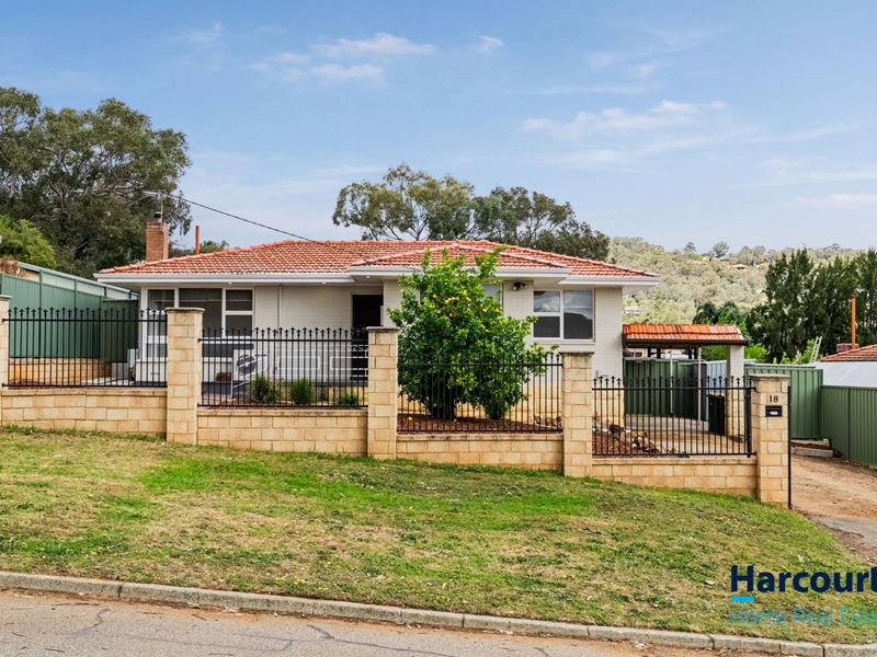 18 Travers Gardens, Kelmscott WA 6111