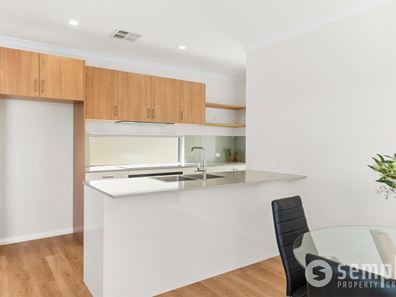 2A Antigonus Street, Coolbellup WA 6163