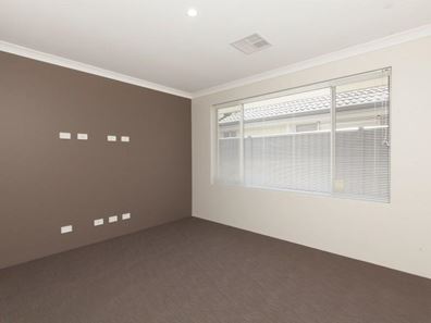 17 Beltana Street, Harrisdale WA 6112