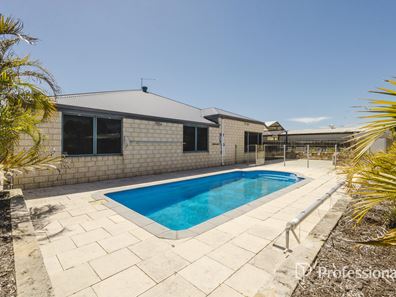 6 Delmage Circle, Ellenbrook WA 6069
