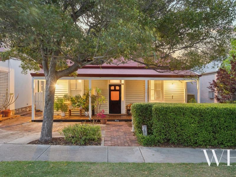 9 Central Avenue, Beaconsfield WA 6162