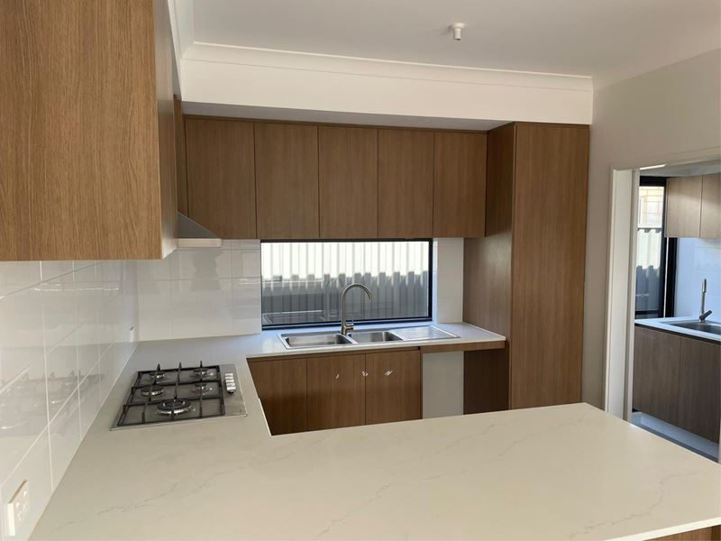 43 Nadilo Dr, Spearwood WA 6163