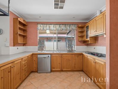 6 Kingia Way, Canning Vale WA 6155