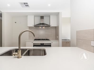 11 Pistachio Grove, South Yunderup WA 6208