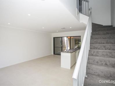 8 Clarkson Avenue, Tapping WA 6065