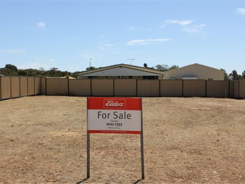 8 Cummings Street, Merredin