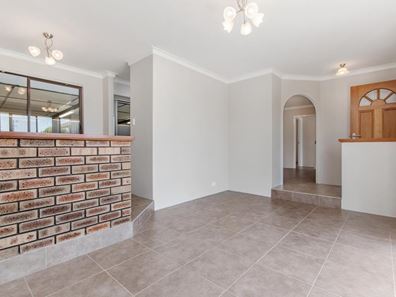 40 Breaden Rd, Cooloongup WA 6168