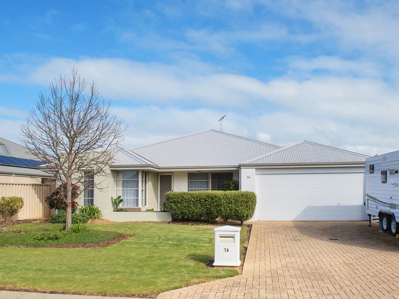 16 Captain Gill Brace, Broadwater