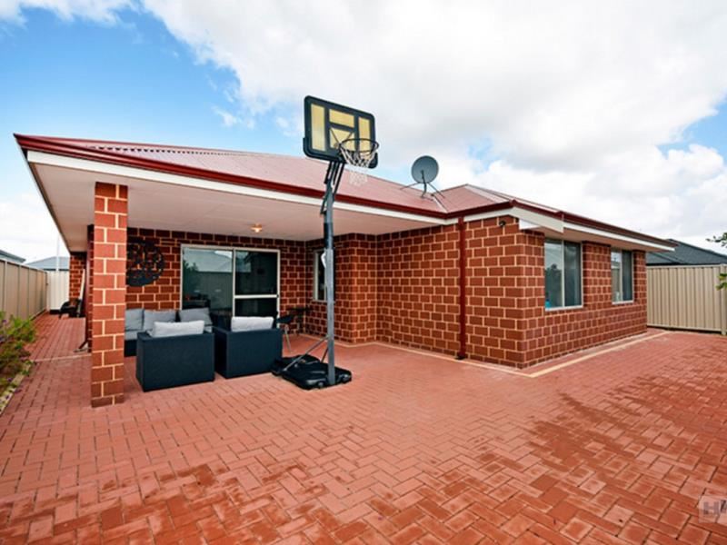 12 Caloria Chase, Caversham WA 6055