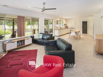 7 Lenton Brae Green, Dunsborough WA 6281