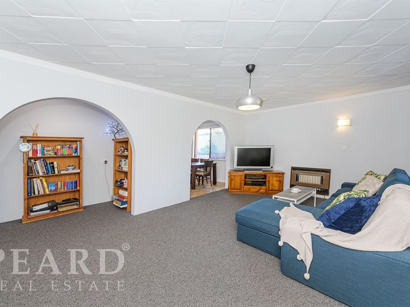 19 Adenandra Way, Greenwood