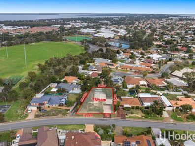 55 Mahogany Drive, Halls Head WA 6210