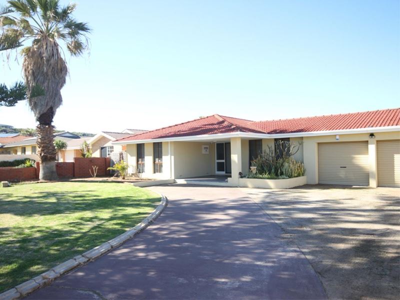4 Sheldon Place, Tarcoola Beach