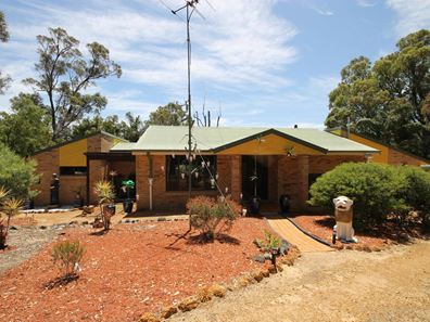 4 Crimp Crescent, Leschenault WA 6233