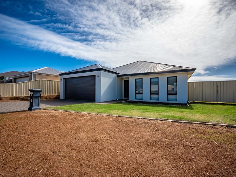 5 Stormking Loop, Wandina