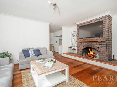 18 Kilrenny Crescent, Greenwood WA 6024