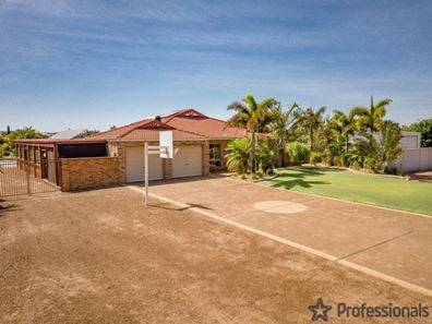 16 Brierley Court, Woorree WA 6530