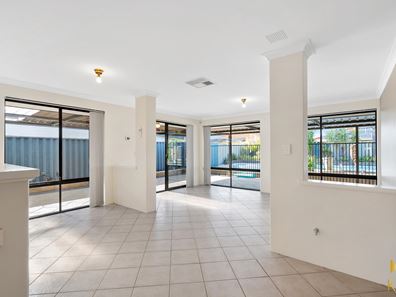 25 Belmez Turn, Port Kennedy WA 6172