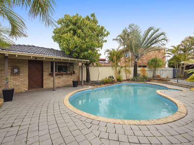 36 Bottlebrush Drive, Thornlie WA 6108