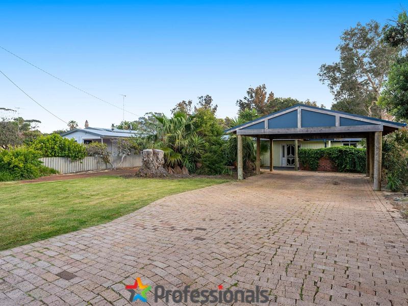 8 Casilda Street, Falcon