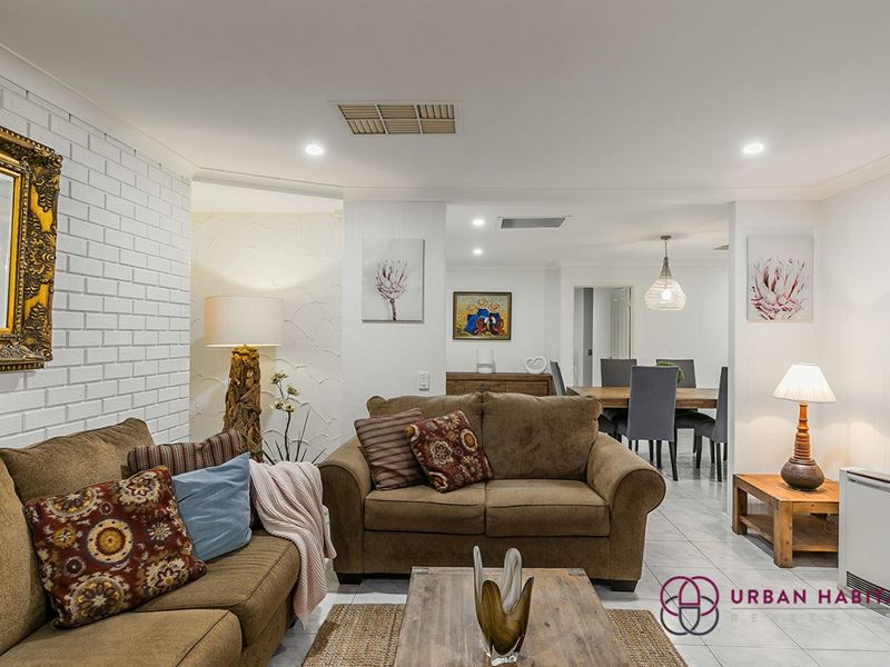 2 Varris Way, Orelia