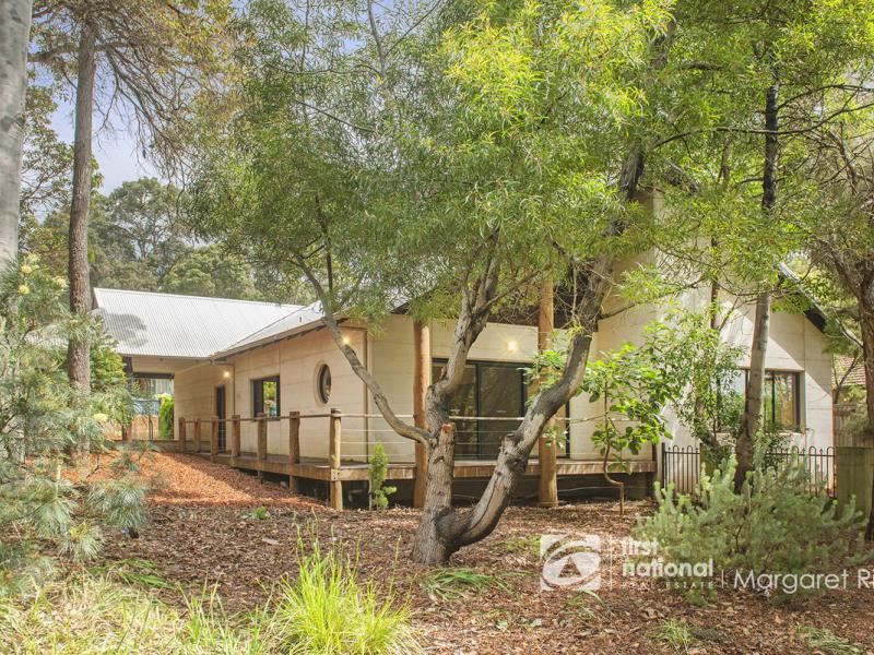 6 River Heights Road, Margaret River