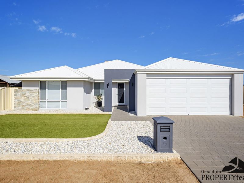 33 Wahn Avenue, Waggrakine WA 6530