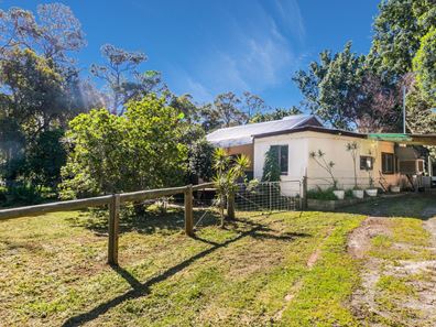 25 Gordon Road, Serpentine WA 6125