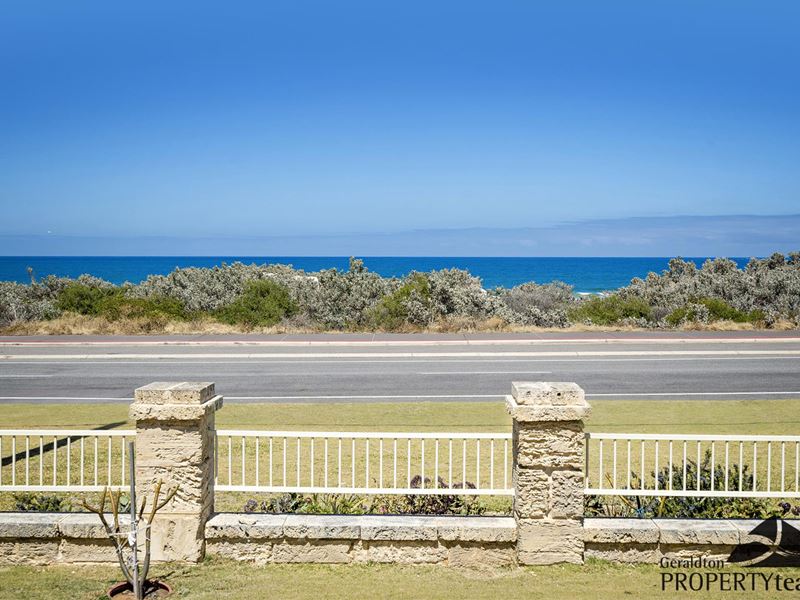 2/323-325 Willcock Drive, Tarcoola Beach