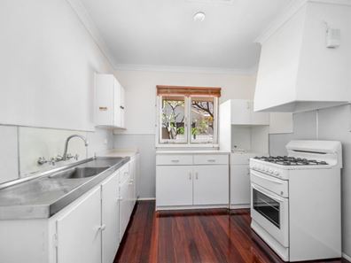 9 Treen Street, Balga WA 6061