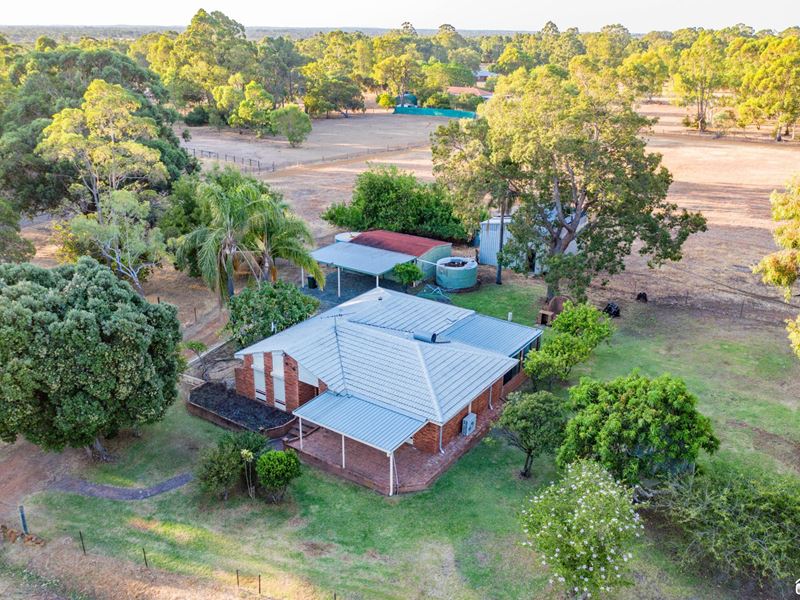 7 Mason Court, Serpentine