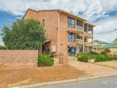 3/3 Barry Street, Mandurah WA 6210