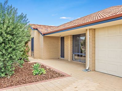 4 Liechardt Loop, Rockingham WA 6168