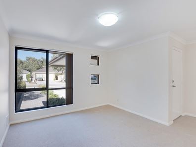 30 Verdant Crescent, Seville Grove WA 6112