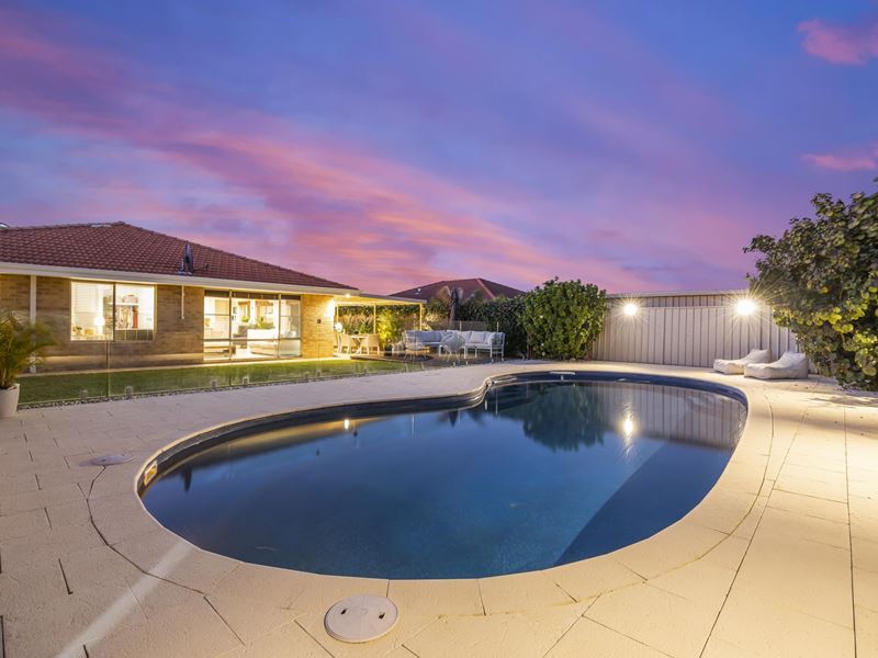 8 St Barnabas Boulevard, Quinns Rocks