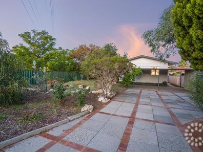 1 Hames Street, Hamilton Hill WA 6163