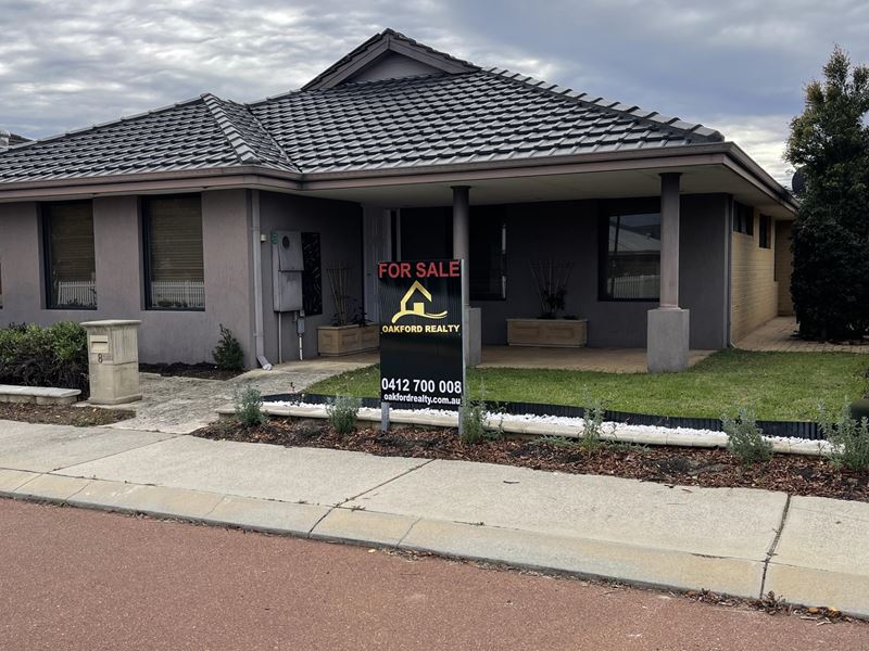 8 Halcyon Way, Atwell