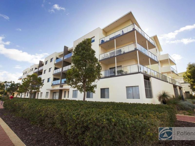 23/88 Lakeside Drive, Joondalup